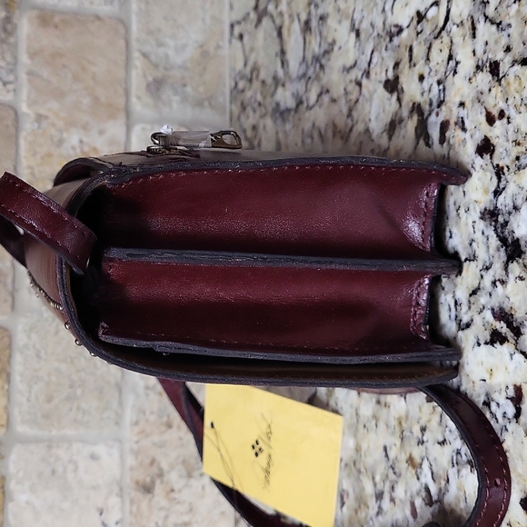 Patricia Nash Lanza Crossbody - Picture 4 of 15